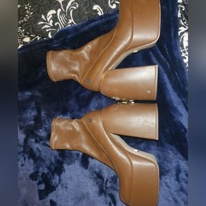 Naked Wolfe Sugar Brown stretch platform boots size 8.5